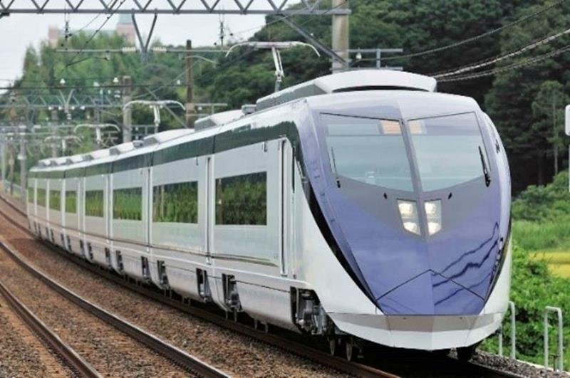 成田スカイアクセスの開業に合わせて導入された３代目スカイライナー（京成電鉄提供）
