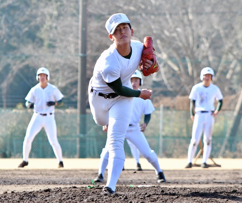 「大舞台のプレッシャー跳ね返す」　エース深沢、聖地へ闘志　専大松戸センバツ決定