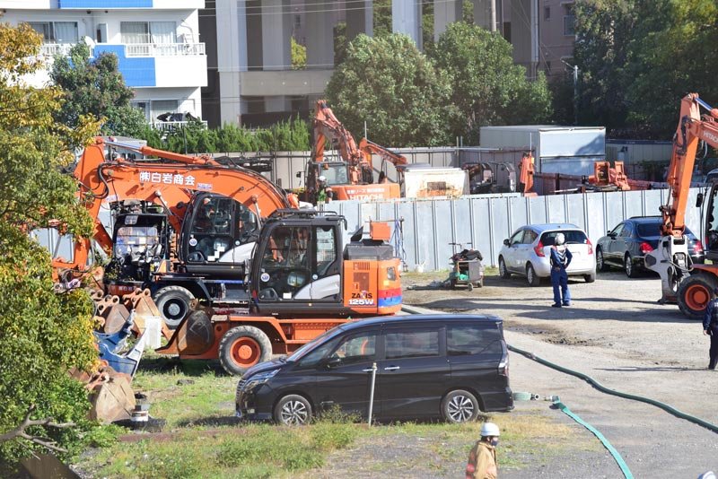 【速報】ＪＲ京葉線沿線で火災　市川、一時運転見合わせ　「軽油タンクが燃えている」と１１９番通報