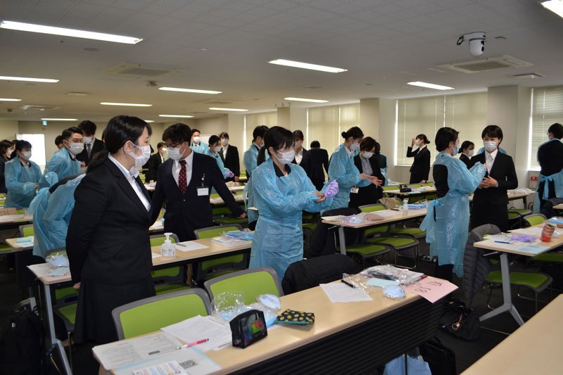 新人医師・看護師ら２００人、新年度迎え第一歩　「コロナ禍経て重要性感じた」　感染症対策の研修も　千葉大病院