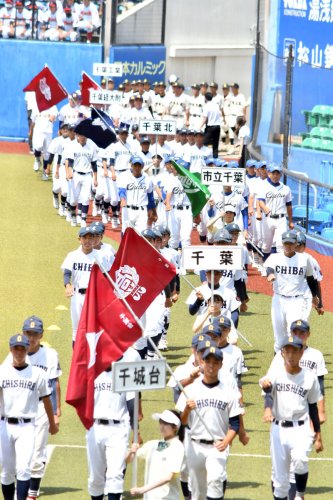 【速報】甲子園懸け熱戦開幕　１５３チーム、ＺＯＺＯマリンで行進　四街道が勝利一番乗り　第１０４回全国高校野球選手権千葉大会