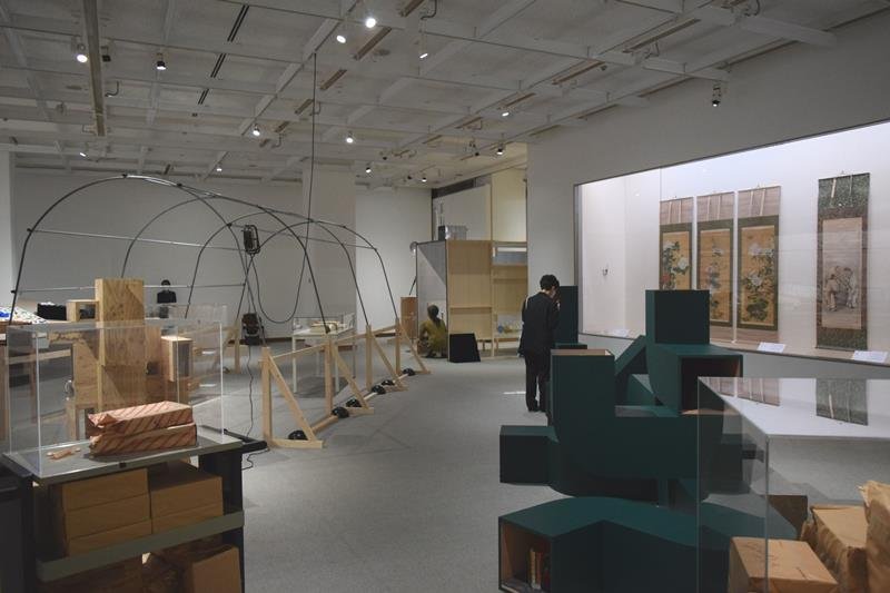 千葉市美術館で開催中の企画展「とある美術館の夏休み」＝千葉市中央区
