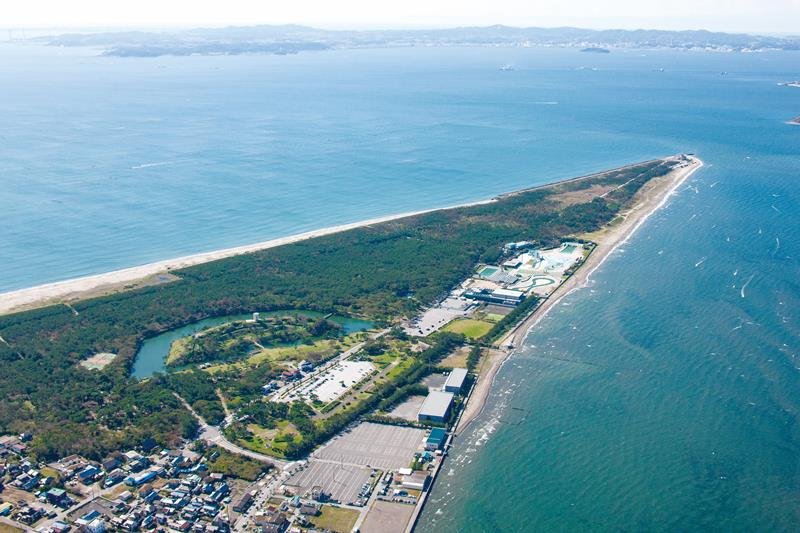 雄大な東京湾の景色を楽しめる富津岬（富津市提供）
