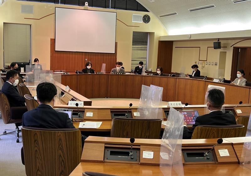 相次ぐ不祥事を受け設置された「議員政治倫理条例制定に向けた調査特別委員会」＝１日、市原市議会

