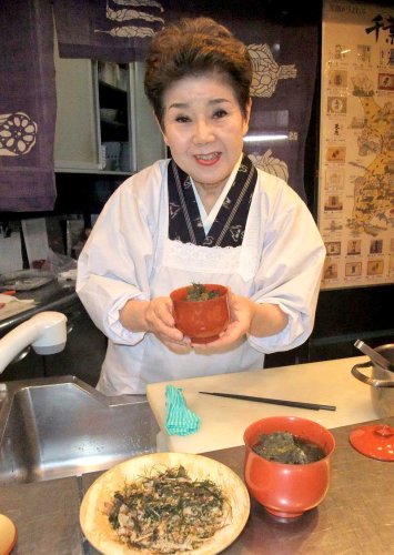 縁起物のハバノリを使った「はば雑煮」