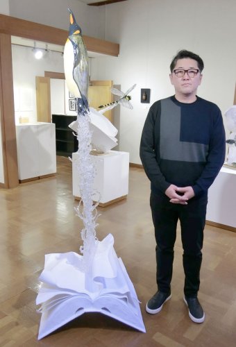 創造海岸展 油彩、造形、銅版画で競演　気鋭３人が独自の表現　千葉市民ギャラリー・いなげ
