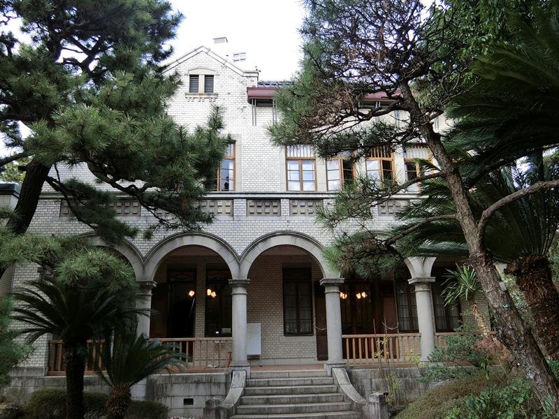 土地の記憶ひもとく　千葉市舞台美術ミステリー　小説「海は地下室に眠る」刊行　作家・清水裕貴さん（船橋市）
