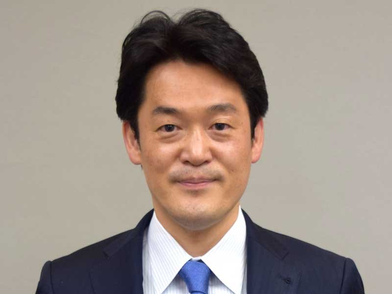 小西洋之参院議員