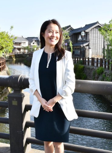 インタビューに応じる林英恵さん＝４月１３日、香取市
