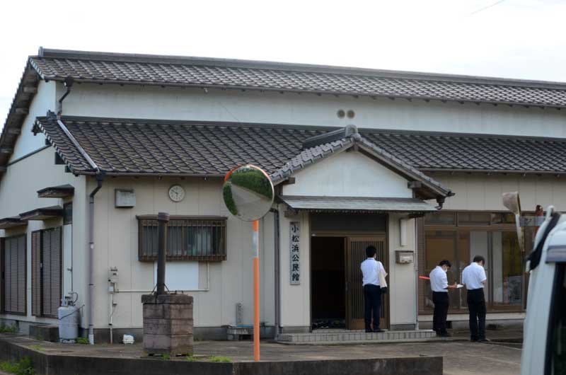 市による住民説明会が開かれた小松浜公民館。報道陣非公開で開催された＝９日、山武市