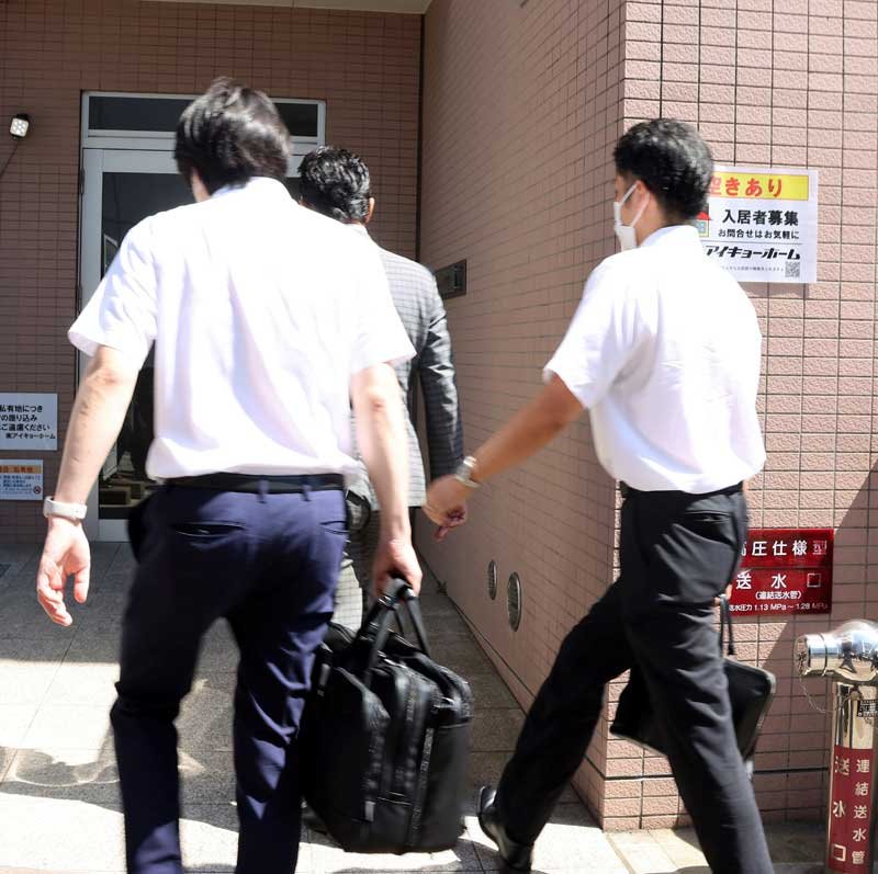 ＜不透明な資金疑惑＞自民・秋本衆院議員の事務所と自宅を家宅捜索　東京地検特捜部