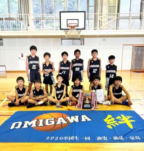 男子優勝の小見川スポーツ少年団