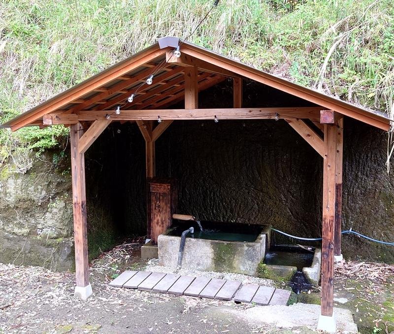敷地内の湧き水が自慢　アート似合う空間手作り　このいかふぇ（市原市）【古風を個性に　房総リノベカフェ】（３）