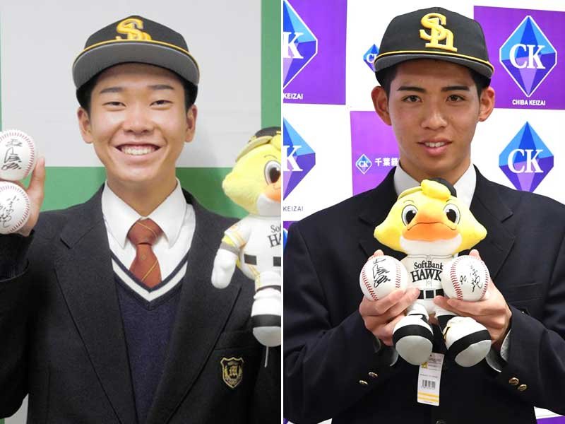 ソフトバンクからドラフト指名あいさつを受けた市松戸高の広瀬（左）と千葉経大付高の木下