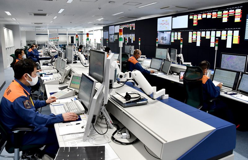 京葉・東葛地域の１０市で共同運用している「ちば北西部消防指令センター」＝２０２１年２月、松戸市