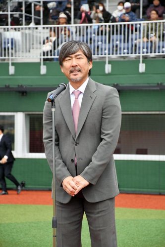 熱戦舞台の誕生祝う　「国府台スタジアム」開幕イベント、小笠原道大さんがスピーチ　市川