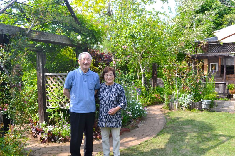 羽根井夫妻が約半世紀にわたり整備してきたこだわりの庭園＝佐倉市