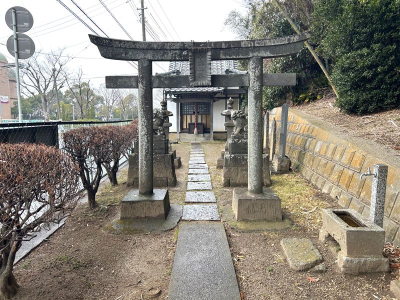 千勝神社