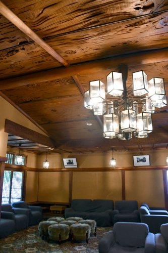 和と洋の見事な共存　屋久杉の天井圧巻　翠州亭（長柄）　【ちば建築探訪】