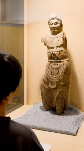 昭和の暮らし伝える記事　ガリ版刷り月刊紙「國吉タイムス」注目　いすみ郷土資料館で企画展　木造毘沙門天立像初公開も