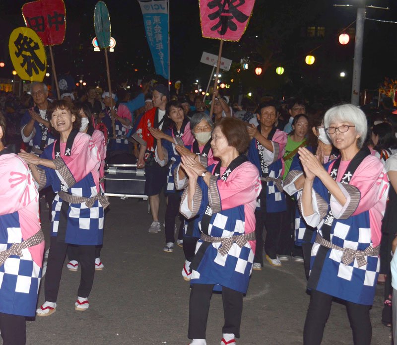 ７００人踊り盛り上げ　山車や屋形集結　９日、ヤッサ東金祭