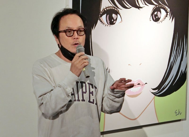江口寿史さん＝２０２２年１０月、千葉市中央区の千葉県立美術館
