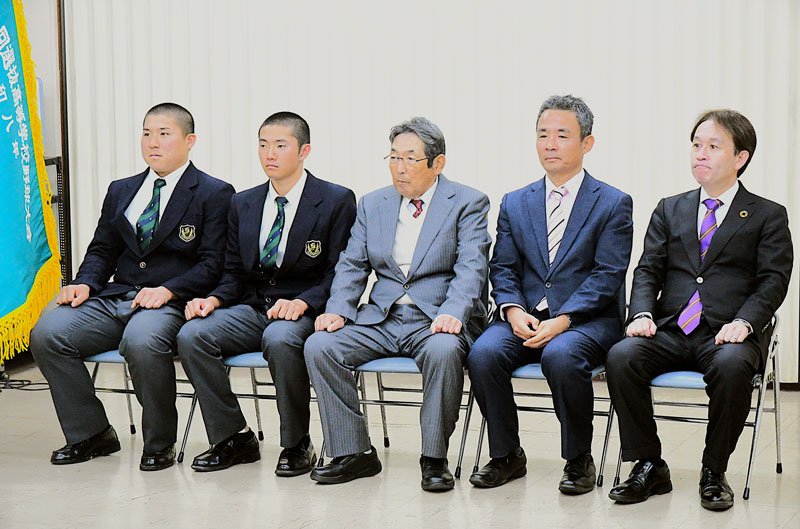 専大松戸センバツへ決意　やるぞ全力プレー　千葉に紫紺の優勝旗を