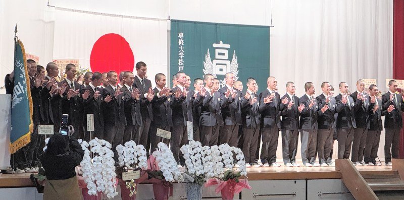 聖地で「一戦必勝」　専大松戸、センバツへ壮行会　１、２年生ら力強くエール