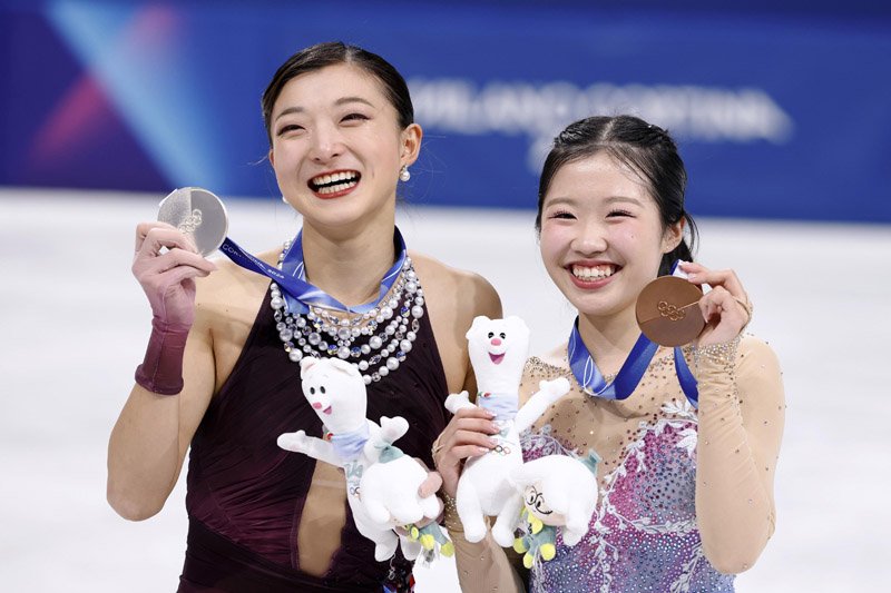 中井、銅メダル　フリーでもトリプルアクセル　市川の１７歳「夢がかなった」　ミラノ五輪
