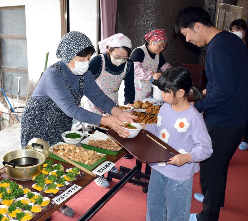 「ちょなこみ食堂」１年　利用親子、寄付者らに感謝　初の子ども食堂　長南