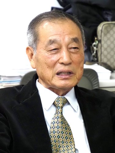 河辺伊知郎氏