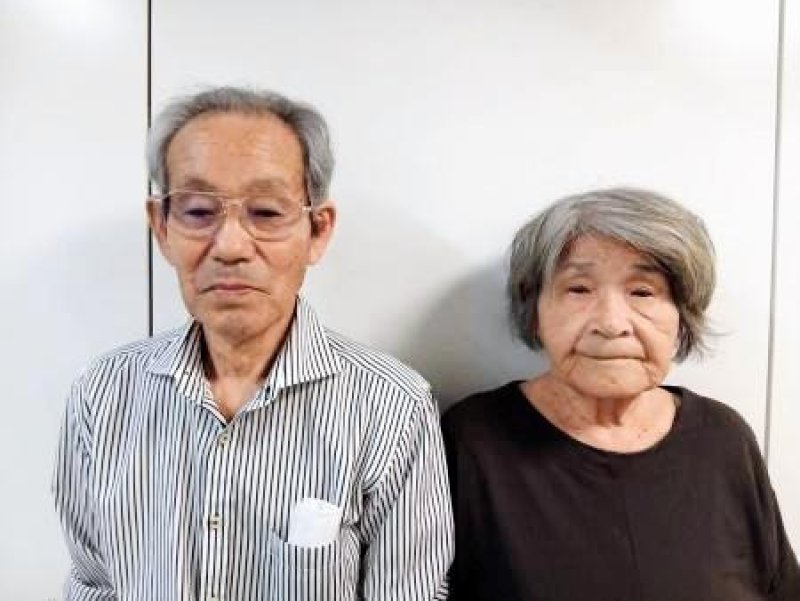 愛知県岡崎市で保護されている身元不明の２人（岡崎市が２人の同意を得た上で公開・提供）