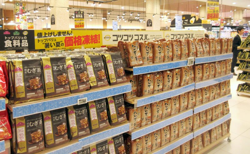 イオンＰＢ価格凍結　３５００品目、夏の物価高に先手　包装簡素化などで実現