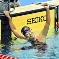 持田（千葉商大付）女子２００自連覇　競泳　全国高校総体　第２２日