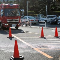 市役所駐車場で焼身自殺か　佐倉で男性搬送