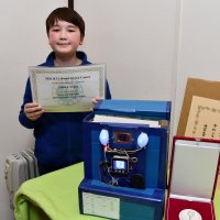 未来のランドセル考案　柏市手賀東小５年、世界青少年発明工夫展で金賞・ヴァイフウィンクル・リアム・漸（ぜん）くん（１１）【ひと模様】