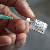 【速報】コロナワクチン正式承認　国内初、米ファイザー製　１７日から医療者に先行接種