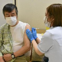 コロナワクチン集団接種　市原でスタート　高齢者対象、初日６０人
