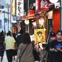 緊急事態宣言追加　千葉など４府県　初の土曜、にぎわう街　飲食店規制に不満