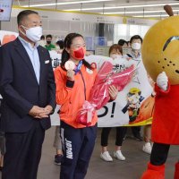 安藤選手、地元白井凱旋　応援に感謝パリ目指す　重量挙げ女子５９キロ級銅メダル報告　【２０２０東京五輪】