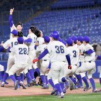 中央学院大が千葉県勢初Ｖ　大学野球明治神宮大会　慶大に９―８