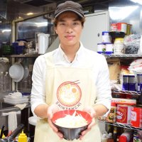 学食開業、夢への一歩　学生ベンチャー食堂で飲食店経営　千葉商科大２年・芹沢孟さん（１９）　【ひと模様】