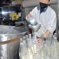 新酒シーズン始まる　コロナ家飲みで人気のどぶろく発売　山武・守屋酒造