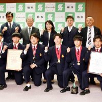 全国大会で活躍誓う　ラグビー、サッカー部が市長訪問　流経大柏