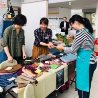 ２０１９年５月に千葉市で開催された「フェアトレードフェスタちば」の様子。同フェスタは毎年５月の世界フェアトレード月間に開催しており、コロナ禍でもオンラインで開催した（成瀬代表提供）
