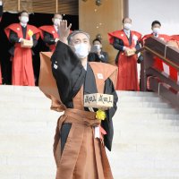 コロナ収束願い豆まき　市川海老蔵さんら２年ぶり参加　成田山新勝寺　特設舞台設けず規模縮小　