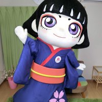 「攻めた企画にも挑むのぢゃ」と意気込むカムロちゃん＝佐倉市