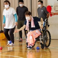 年齢や性別の垣根越え　館山市内で初のボッチャ大会
