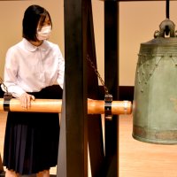 鐘響かせ不戦の誓い新た　印西、佐倉市が式典　終戦記念日　平和願い各地で祈り