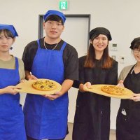 観光の目玉にピザを　城国大生、千葉県産食材使い開発　海の駅九十九里　１１日まで販売